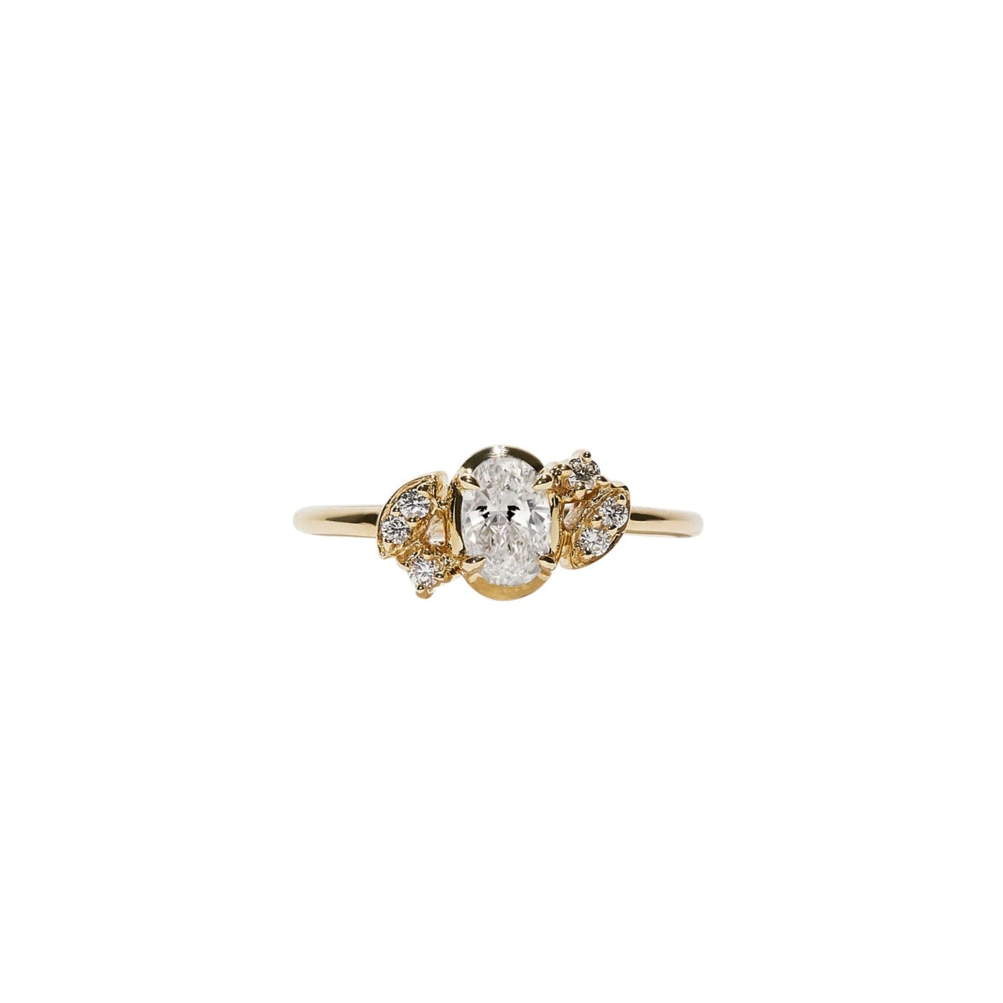 Nova Diamond Cluster Ring